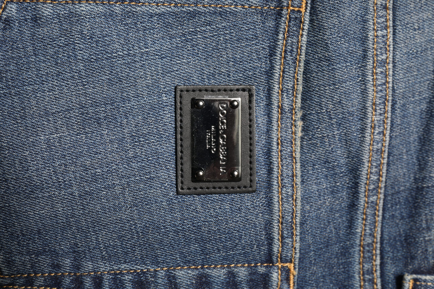 Jeans en jean skinny bleu délavé pour homme avec plaque logo Dolce & Gabbana