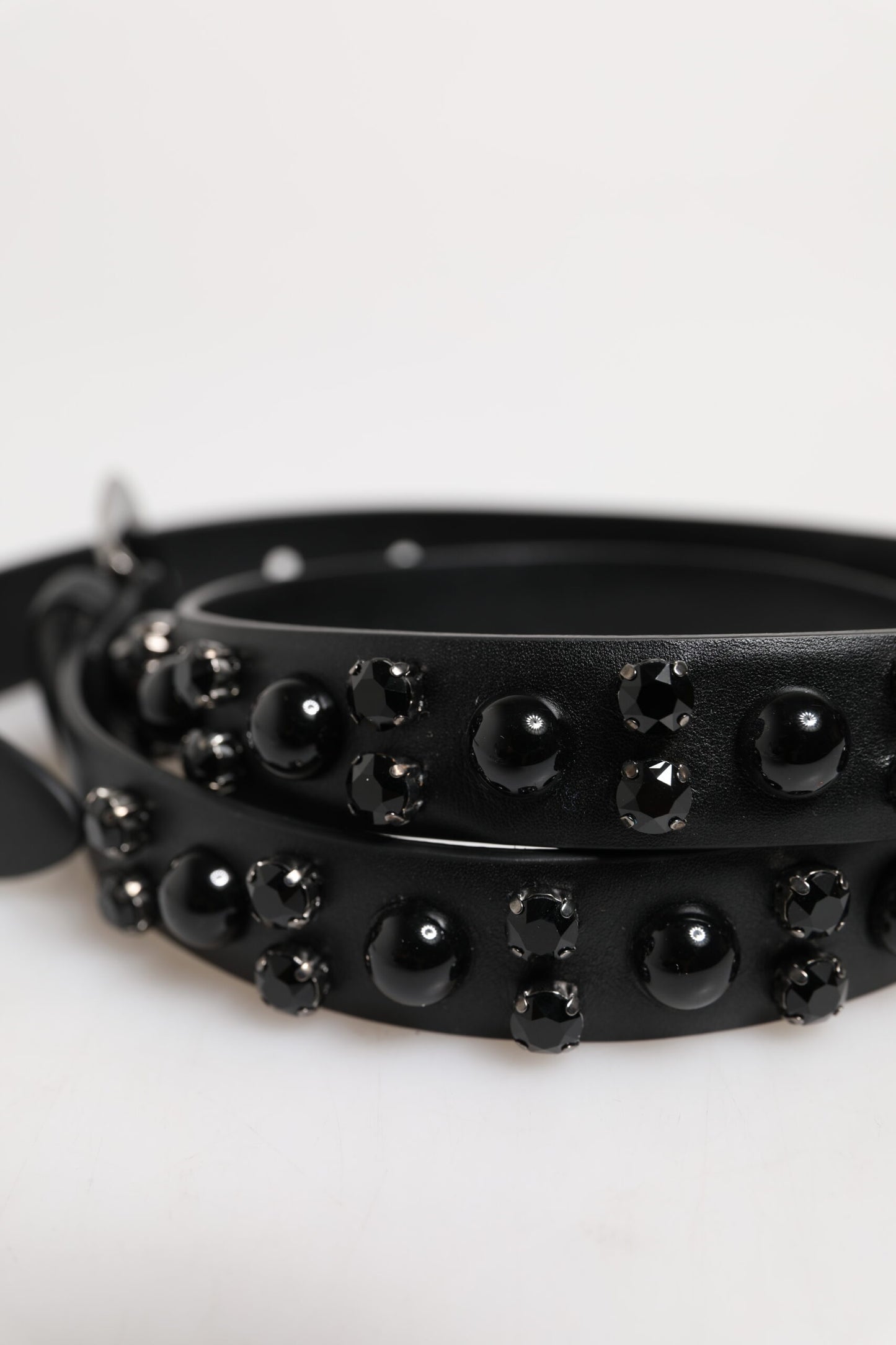 Dolce & Gabbana zwarte leren riem met metalen logo-gesp en studs