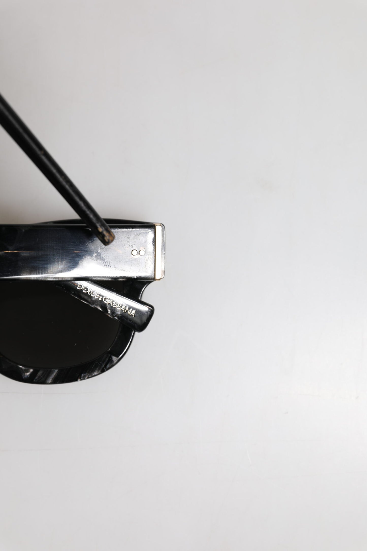 Dolce & Gabbana Pearl White Acetate Frame Domenico Shade Zonnebril