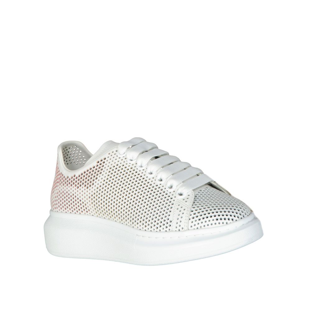 Sneakers à découpes pointillées et surdimensionnées d'Alexander McQueen