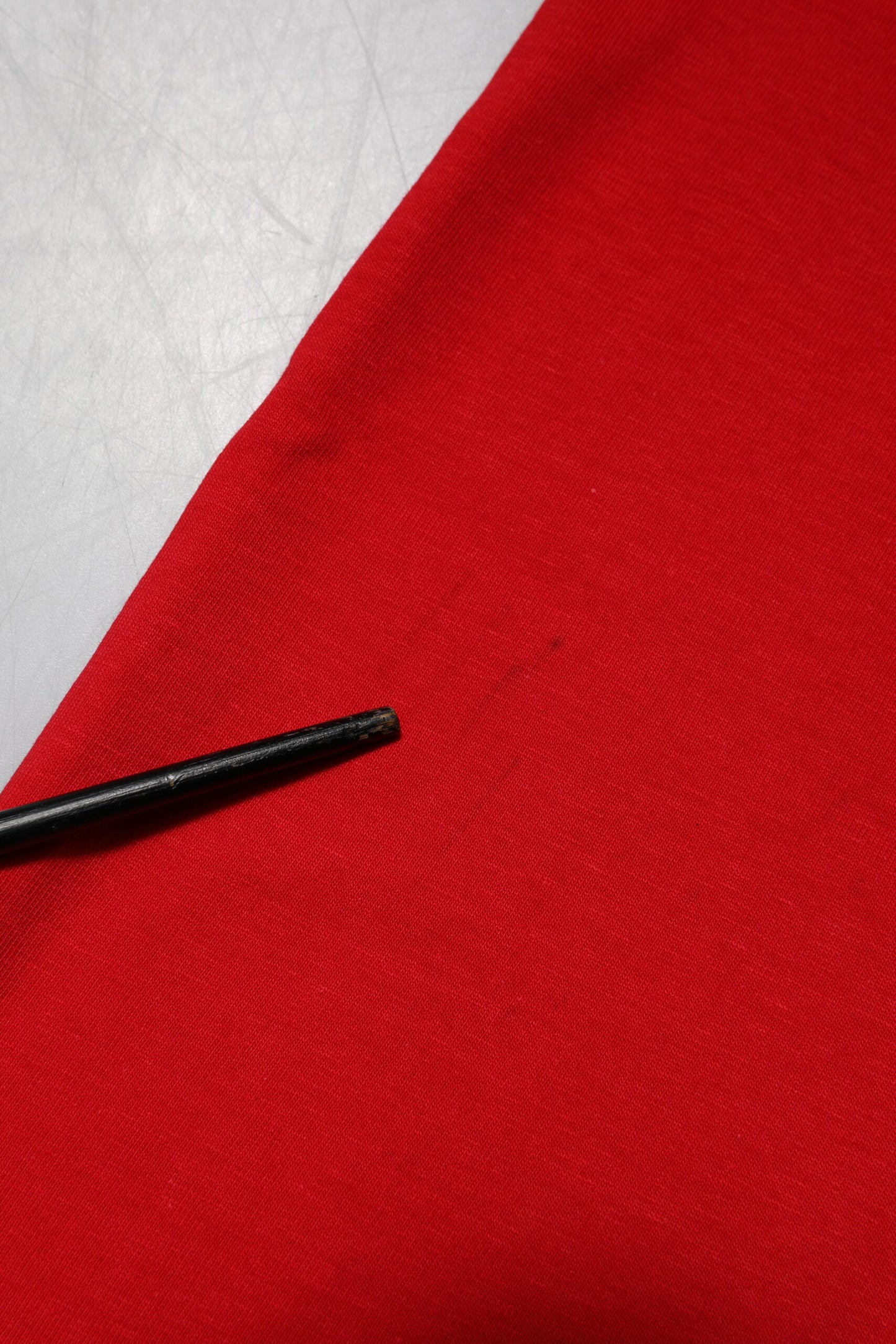 T-shirt rouge uni à manches courtes et col rond de Dolce & Gabbana