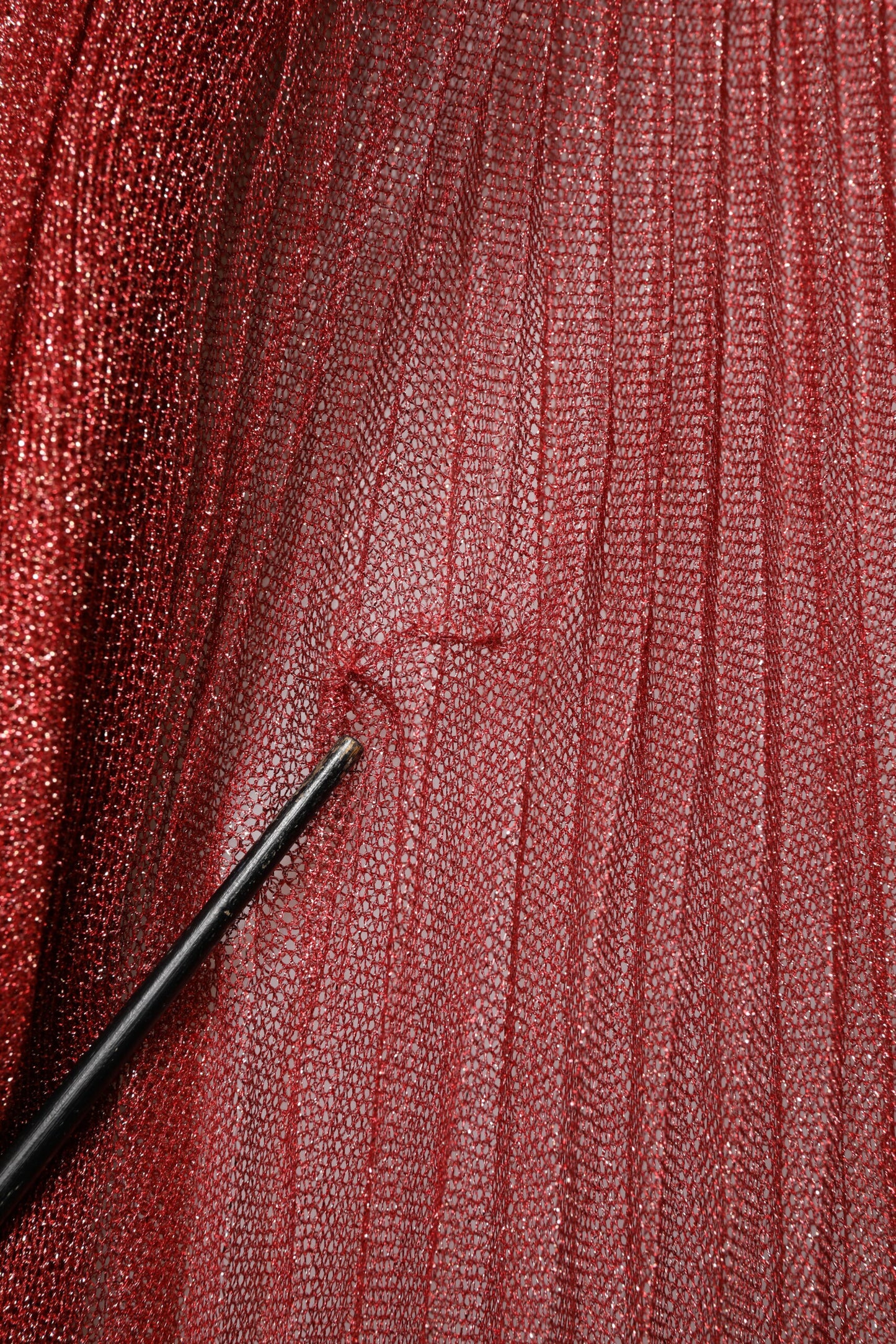 Robe midi trapèze sans manches en maille bordeaux de Dolce & Gabbana