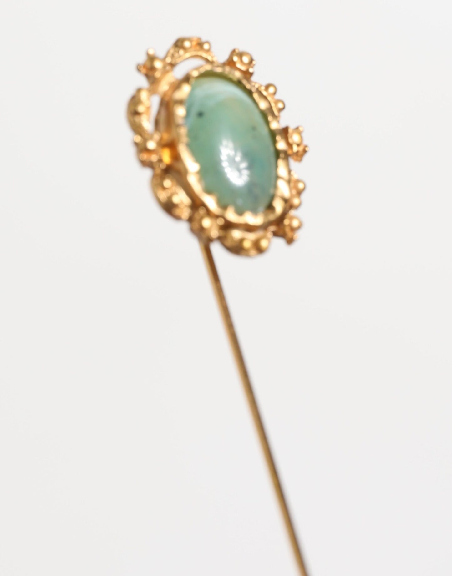 Dolce & Gabbana antieke broche met groene stenen in goudkleur voor heren