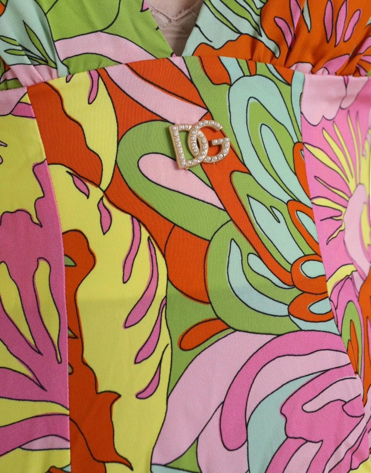 Mini-robe trapue en soie à motifs floraux multicolores de Dolce & Gabbana