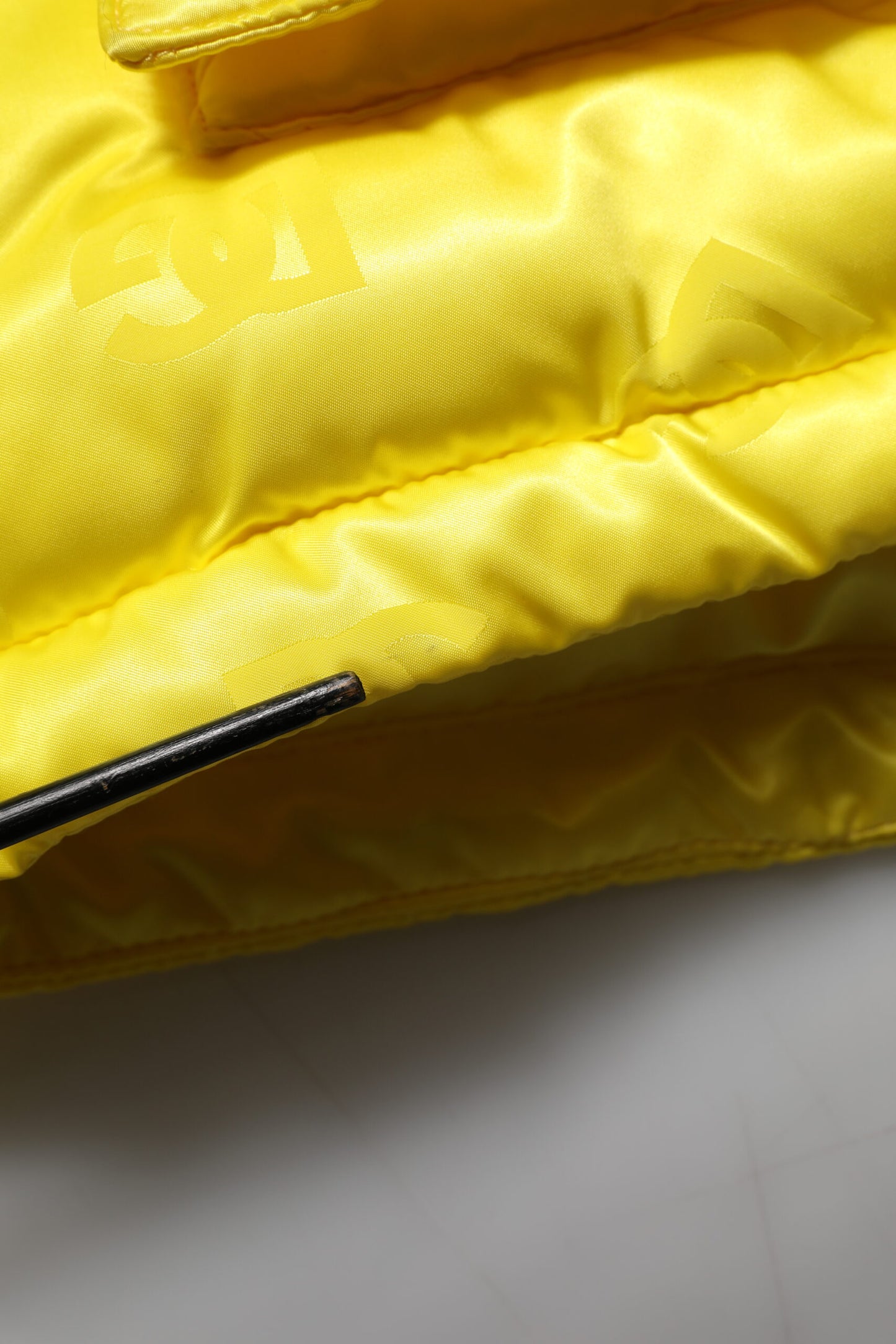 Dolce & Gabbana Geel Nylon Logo Puffer Bomber Jacket voor Heren