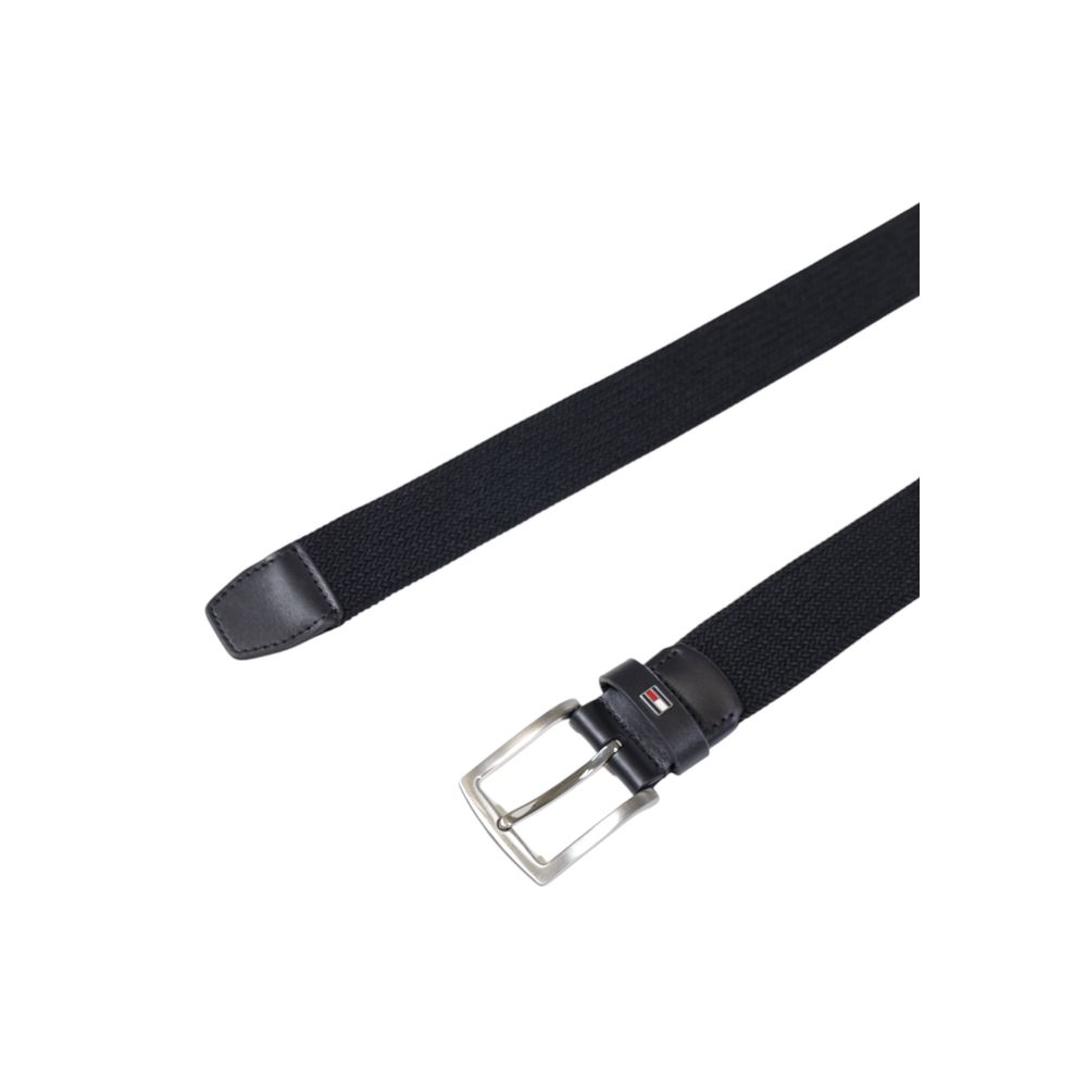 Tommy Hilfiger riem van gerecycled polyester in zwart.