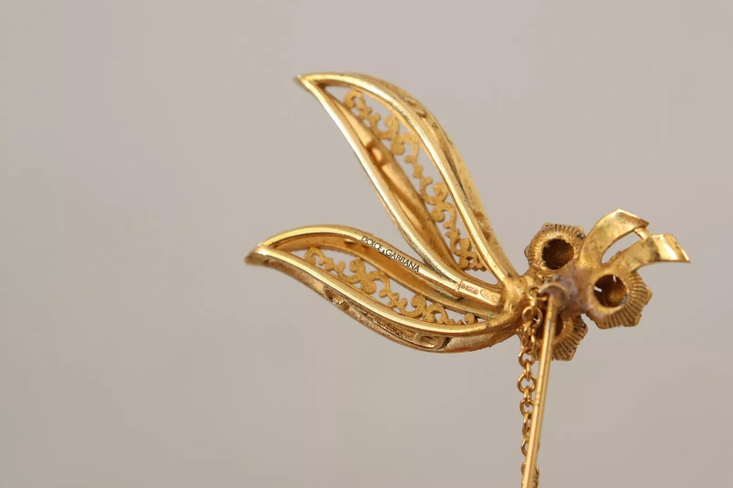 Dolce & Gabbana Broche van 925 sterling zilver met gouden details en kristallen ketting.