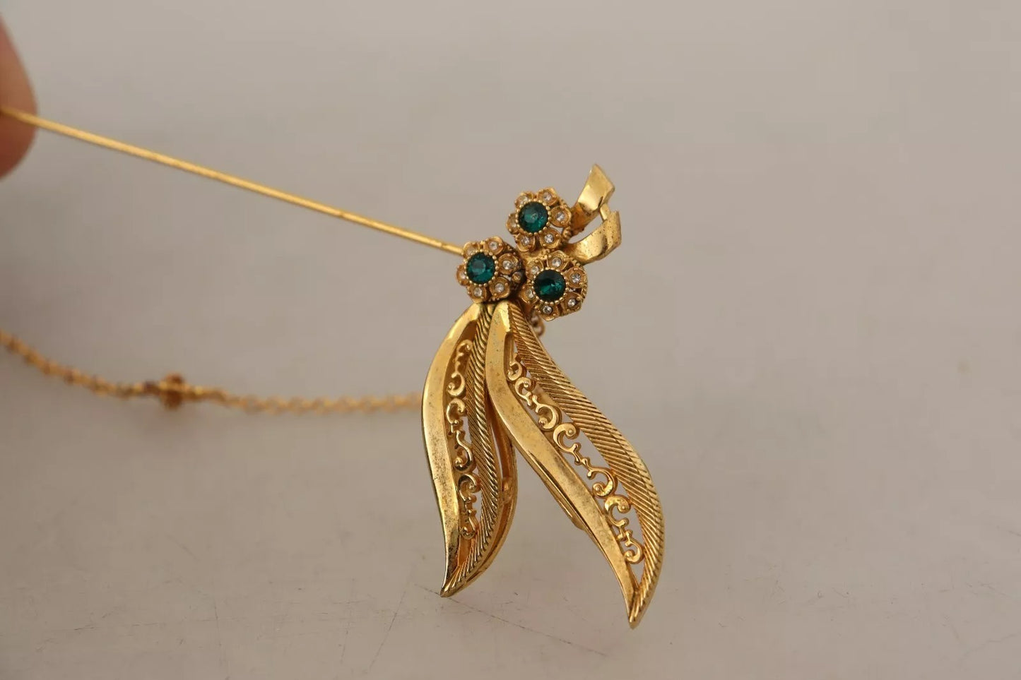 Dolce & Gabbana Broche van 925 sterling zilver met gouden details en kristallen ketting.