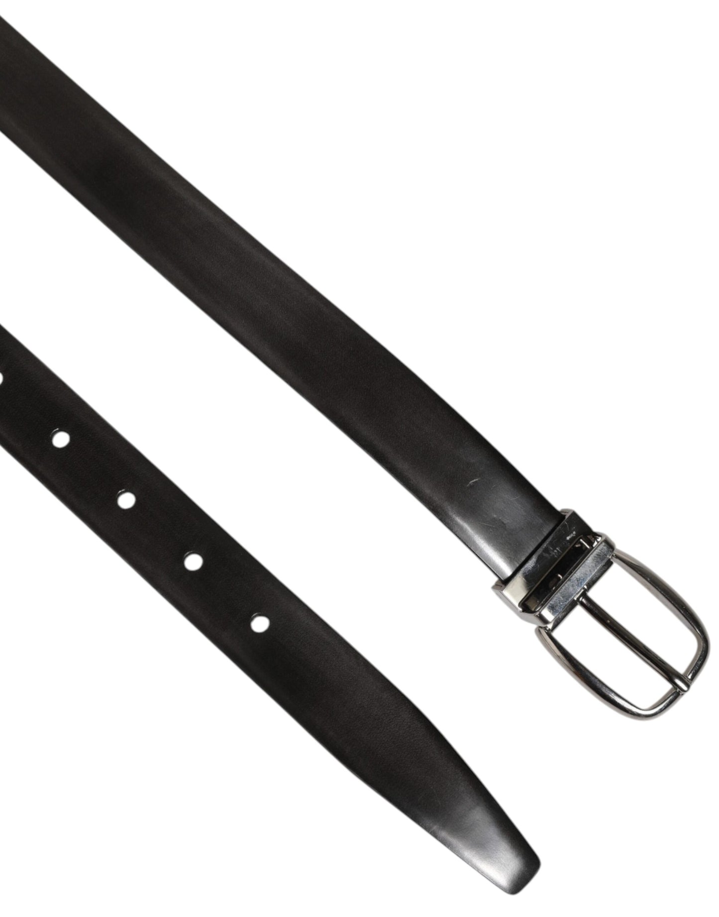 Ceinture en cuir noir classique Dolce & Gabbana avec boucle argentée.