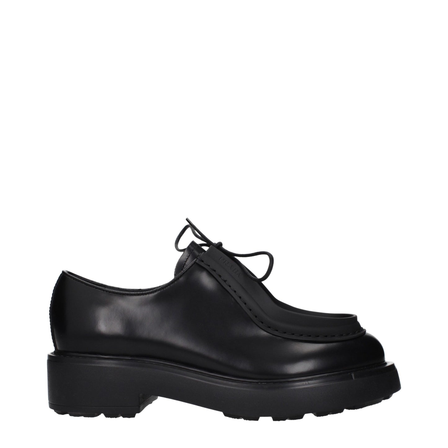 Prada, souliers Oxford et mocassins en cuir noir