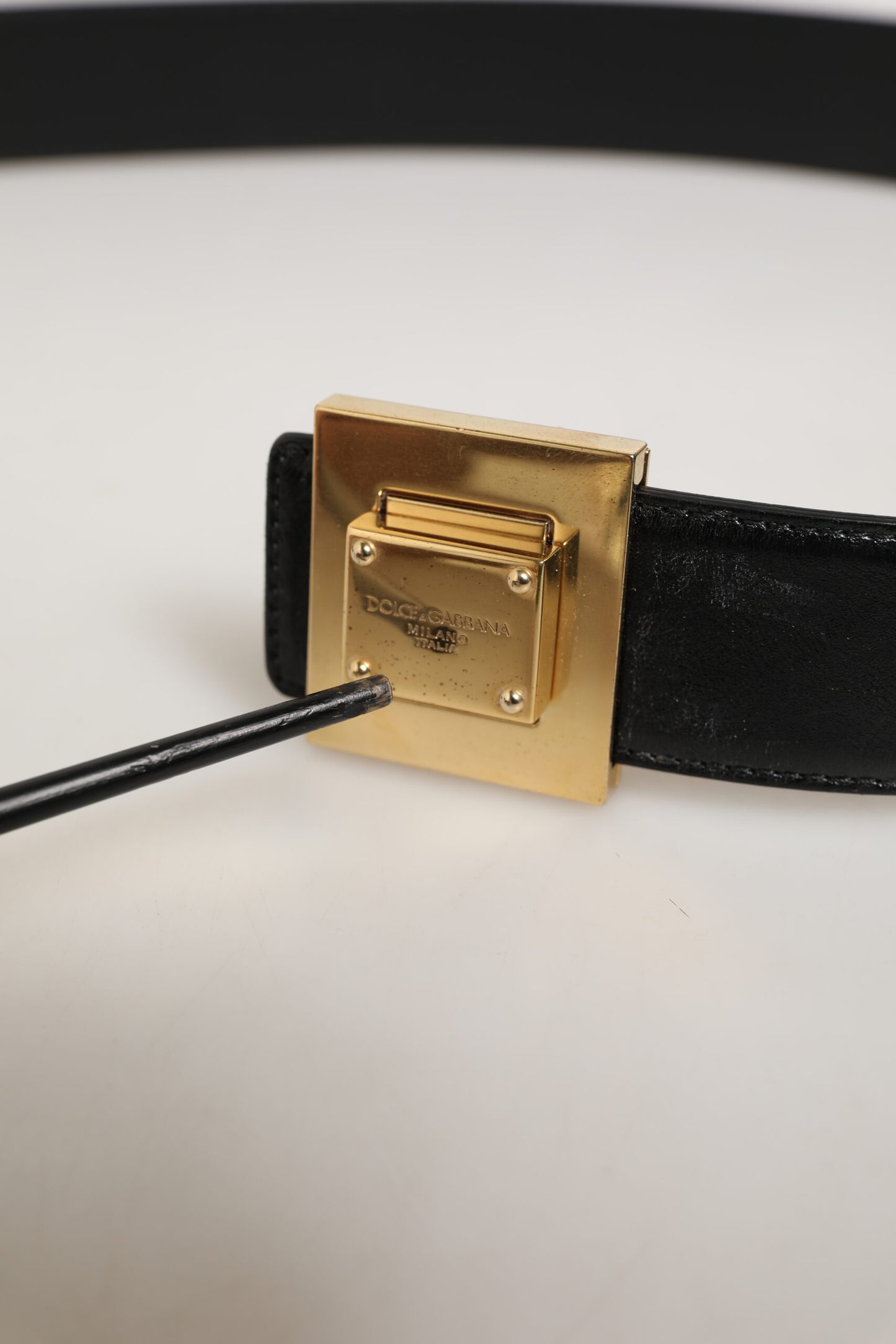 Ceinture classique en cuir noir Dolce & Gabbana avec boucle en métal et logo