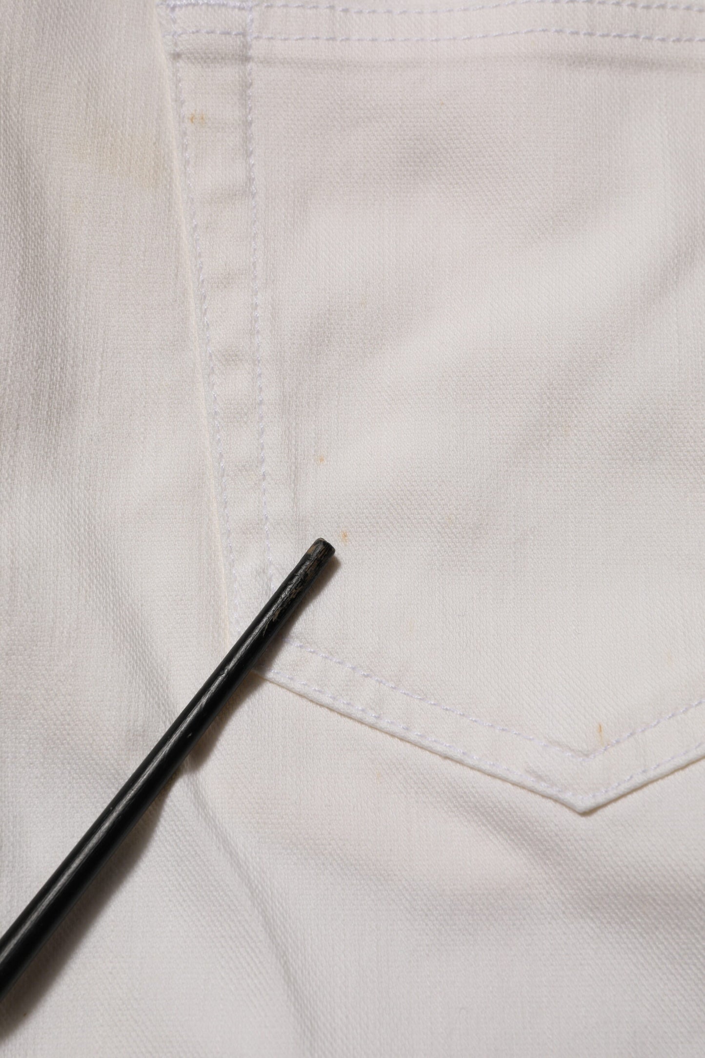 Jean Prada blanc taille mi-haute coupe skinny, style décontracté