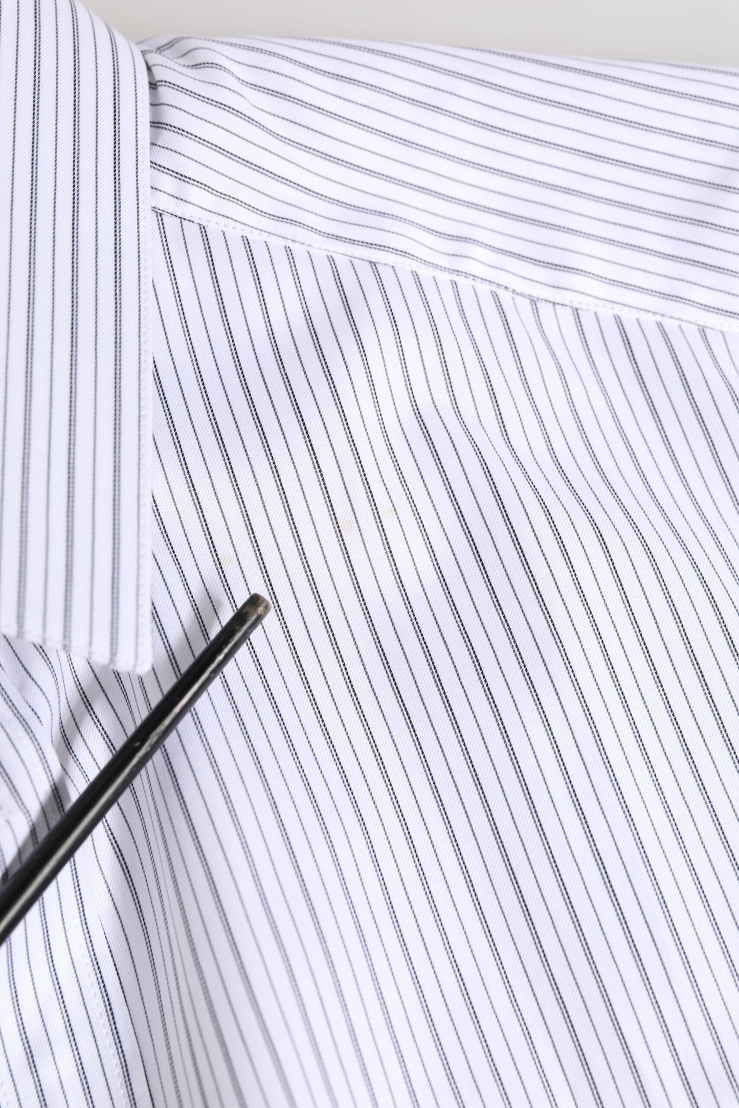 Chemise habillée Dolce & Gabbana à rayures blanches en coton pour homme, couleur or.
