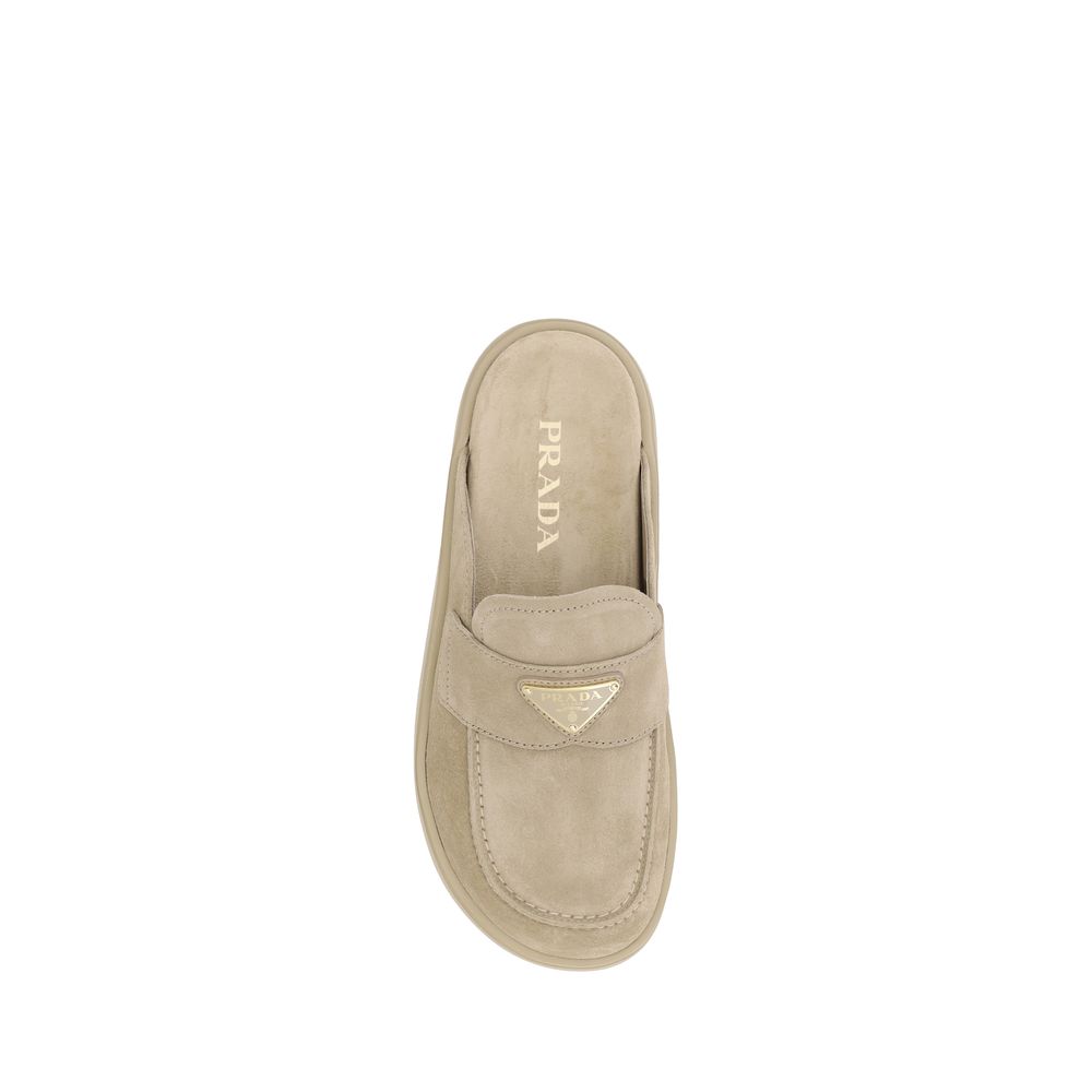 Mocassins à plateforme en caoutchouc beige Prada