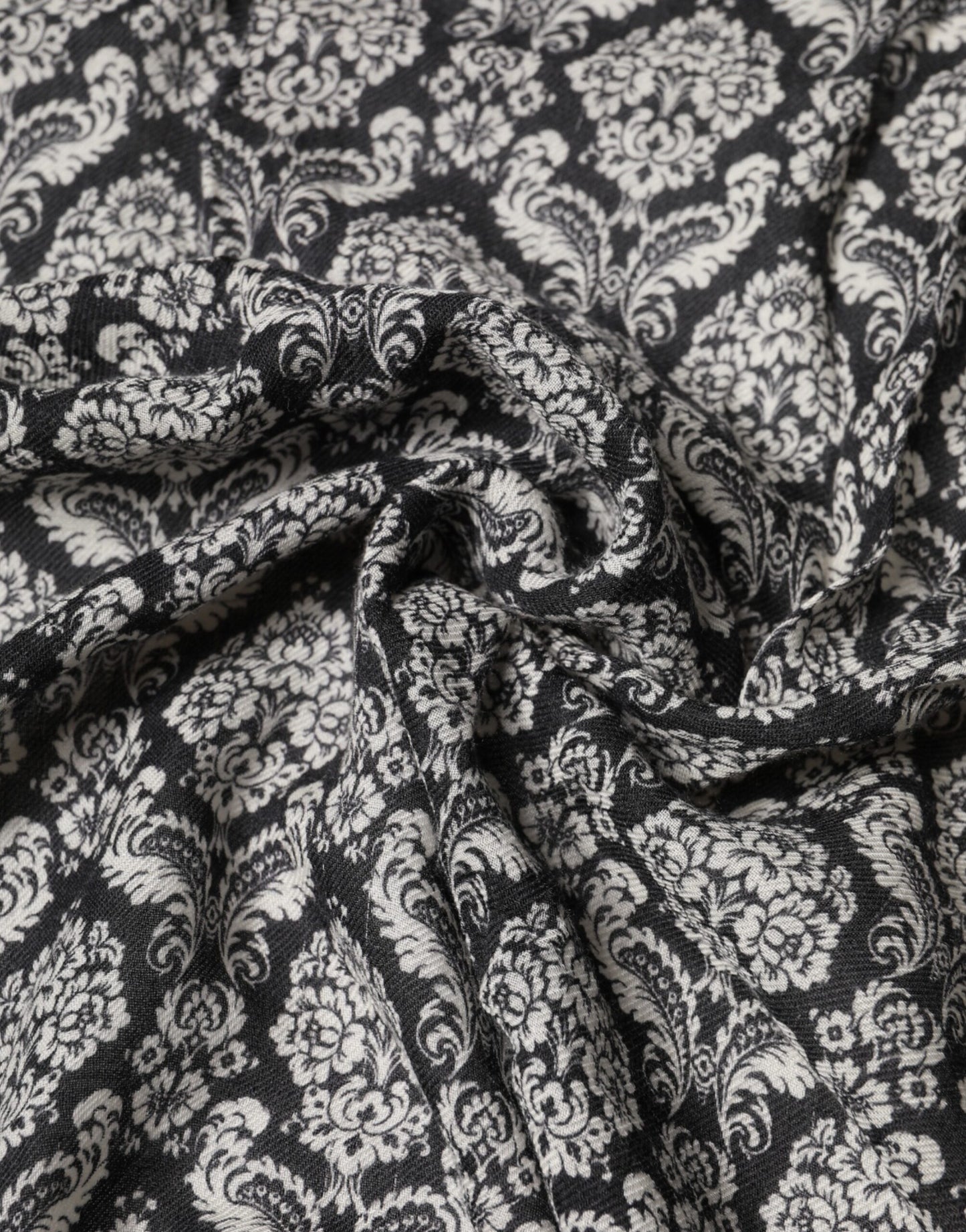Écharpe homme Dolce & Gabbana en dentelle à motif damassé noir et blanc