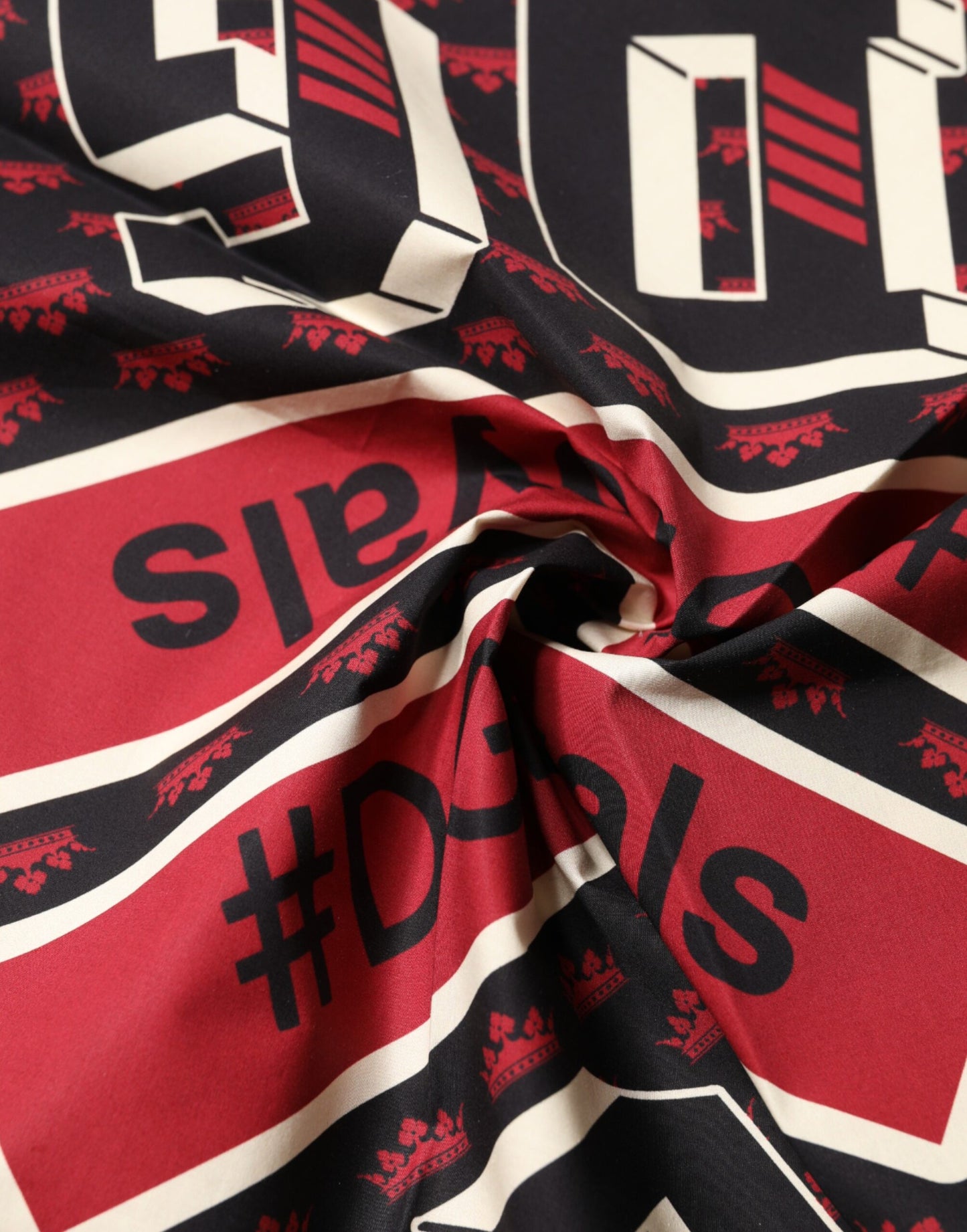 Foulard carré multicolore Dolce & Gabbana #DGRoyals 50 cm x 49,5 cm