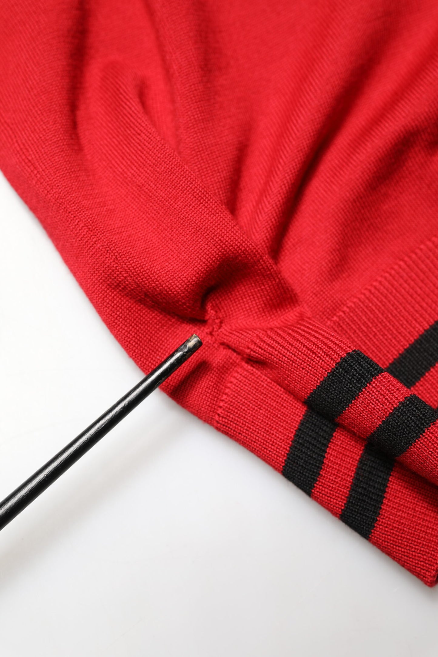Pull en laine à col rond Dolce & Gabbana avec logo couronne de lion rouge