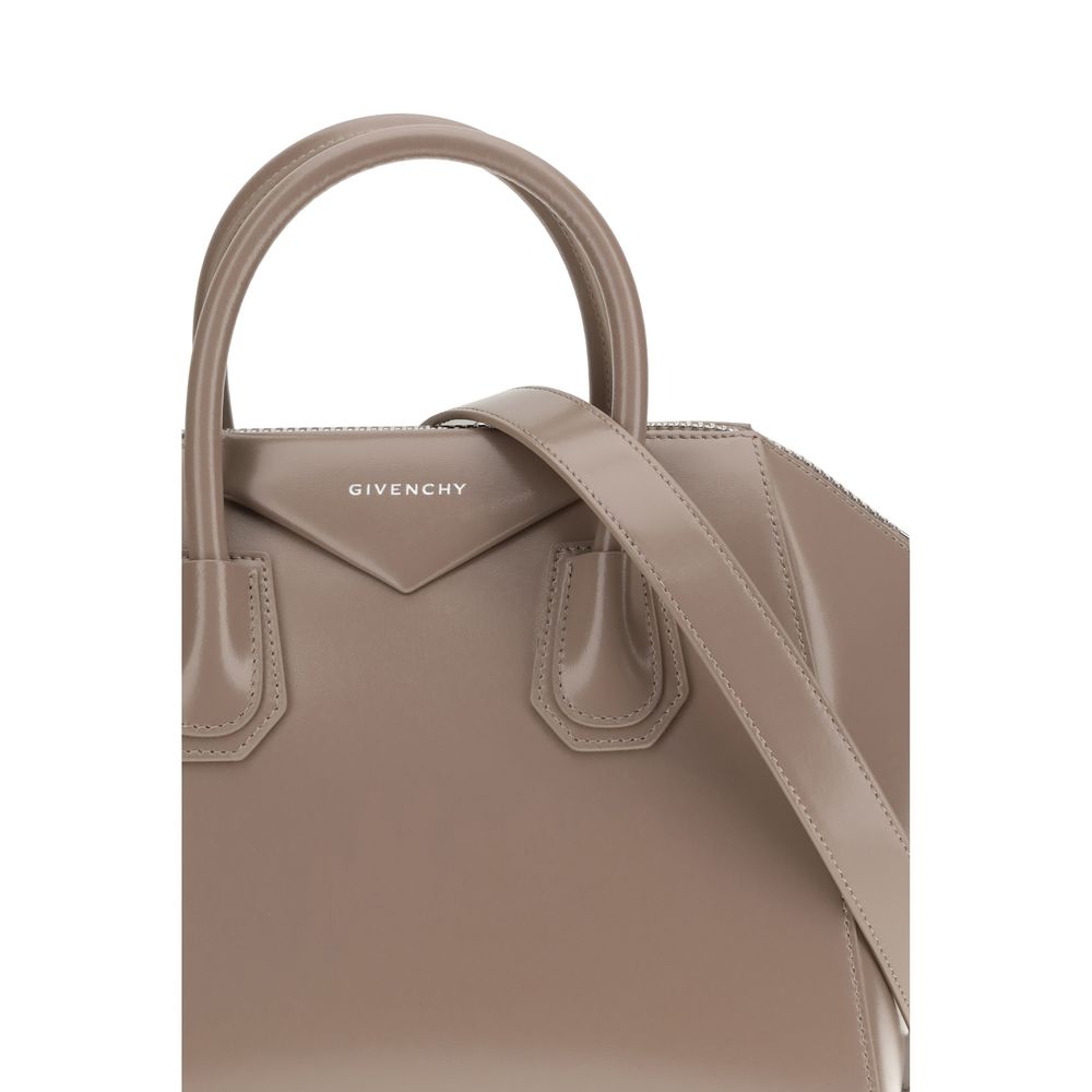 Sac bandoulière Givenchy Bos Taurus en cuir de veau gris