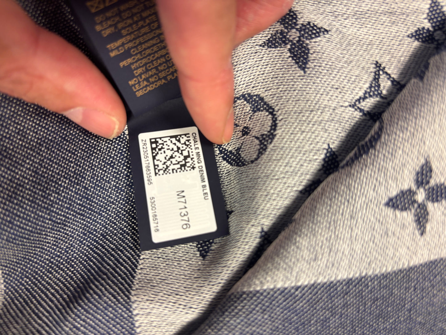 Louis Vuitton Monogram Denim Sjaal