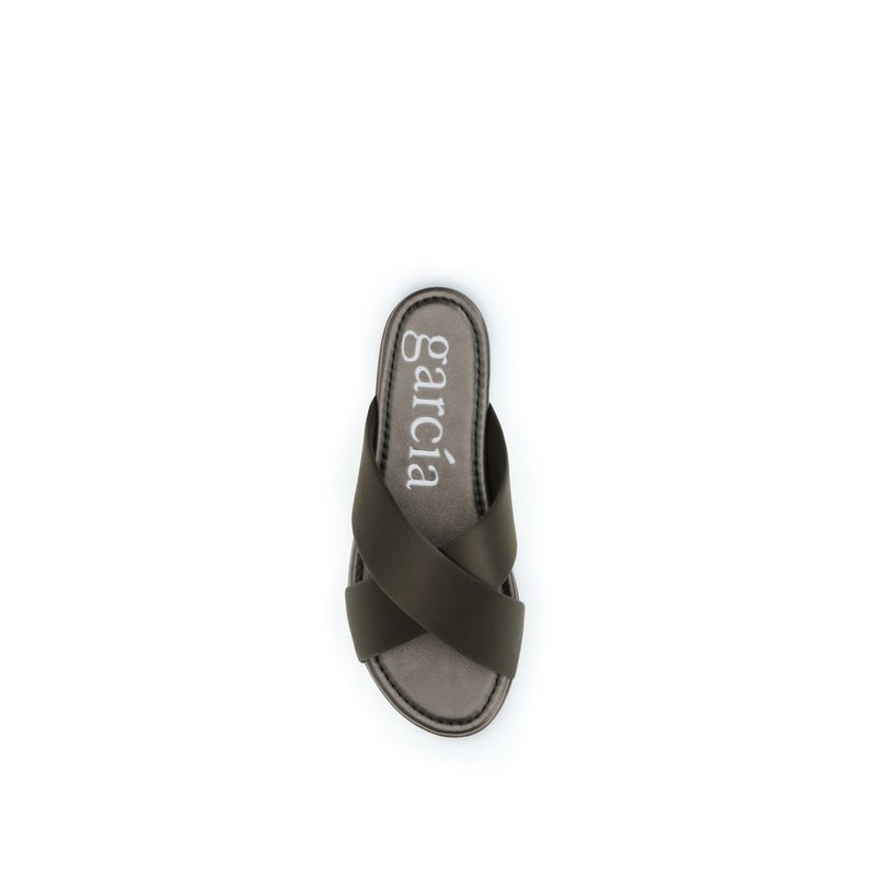 Pedro García Pavana Brown Silk Flat Sandals - Elegant Comfort
