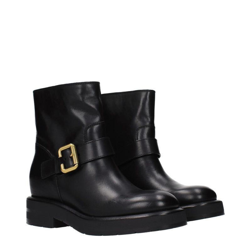 Chloé Black Leather Ankle Boots - Stylish & Comfortable Footwear