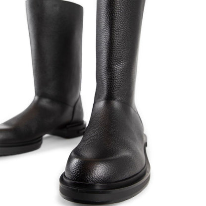 Bottes Fendi en cuir de veau noir