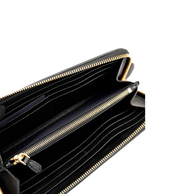 Prada Black Nylon Wallet - Élégance et Fonctionnalité
