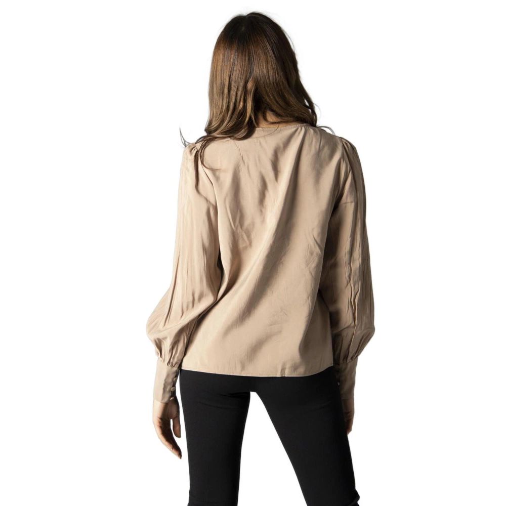 Vila Clothes Beige Silk Blouse - Élégance et Confort pour Femmes
