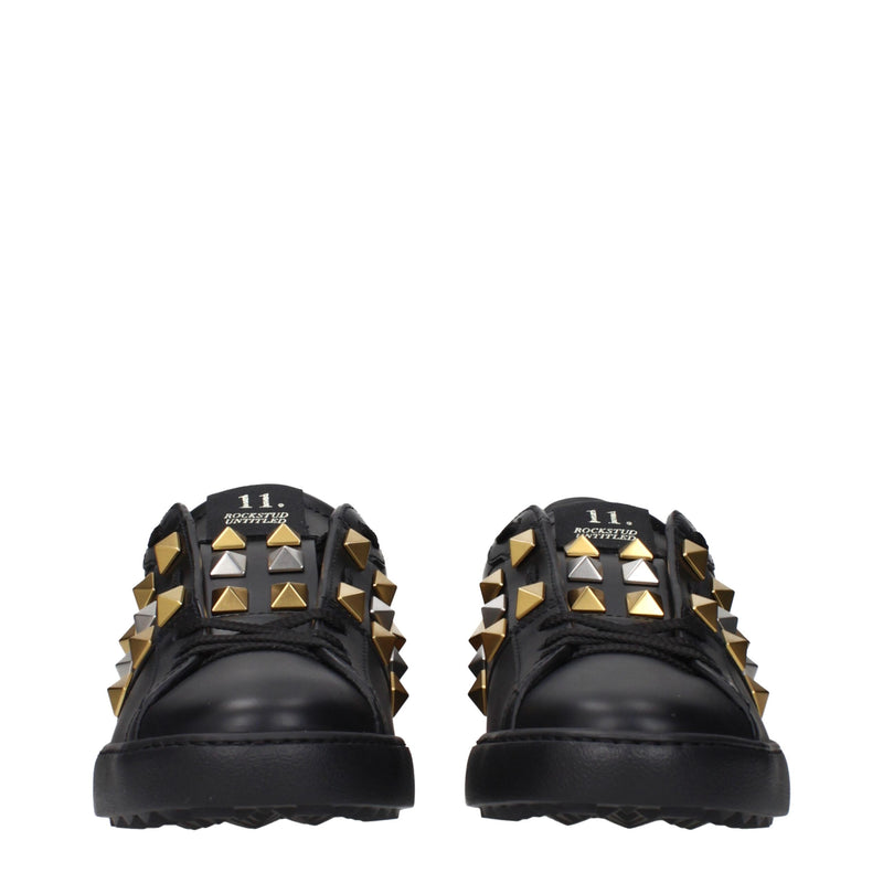Valentino Garavani Sneakers en Cuir Noir avec Studs