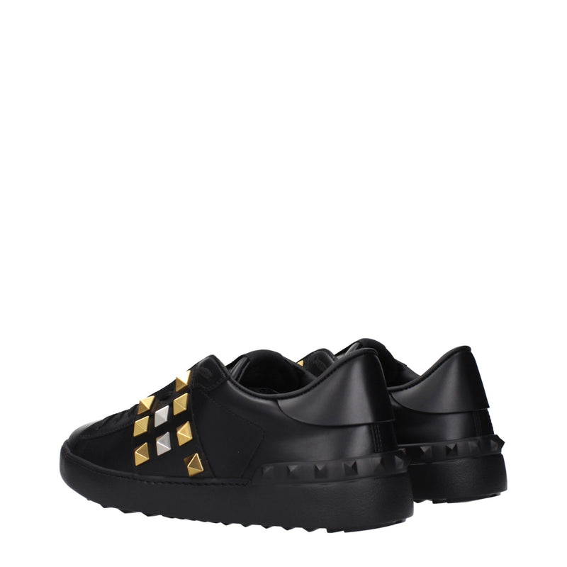 Valentino Garavani Sneakers en Cuir Noir avec Studs