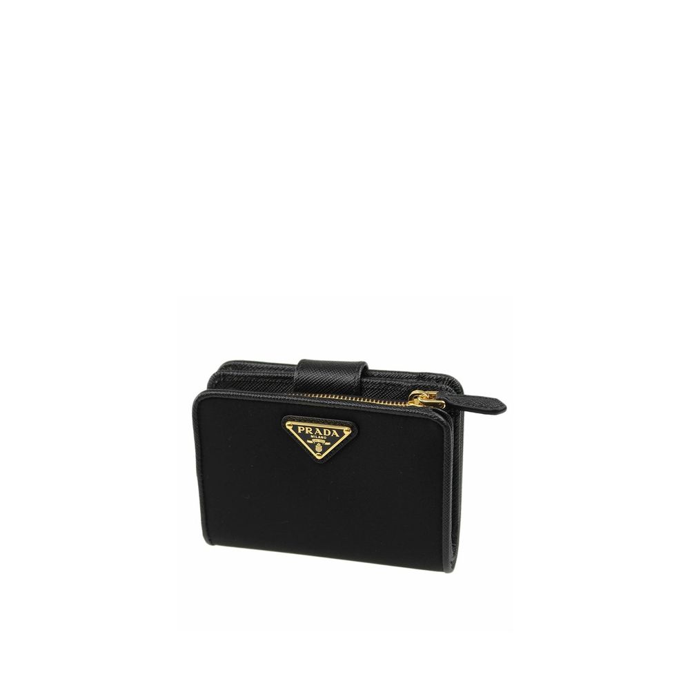 Prada Black Nylon Wallet - Élégance et Fonctionnalité