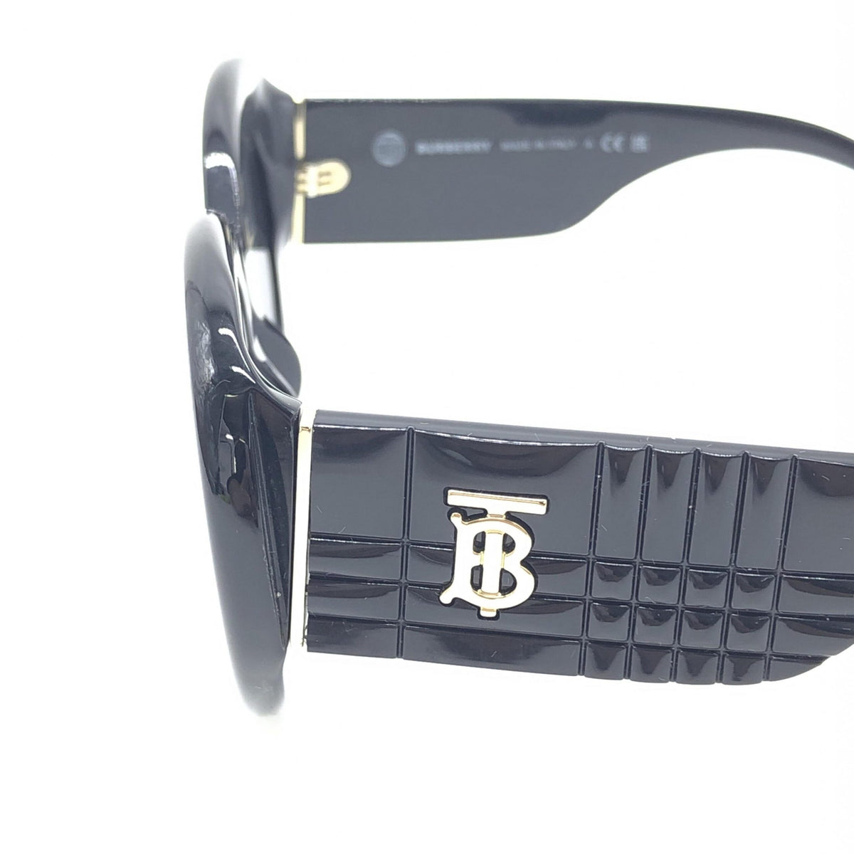 Burberry Black Oversized Round Sunglasses - Timeless Elegance