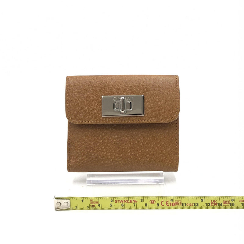 Gucci Brown Leather Wallet - Timeless Elegance and Craftsmanship