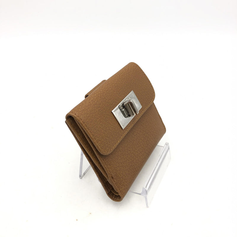 Gucci Brown Leather Wallet - Timeless Elegance and Craftsmanship