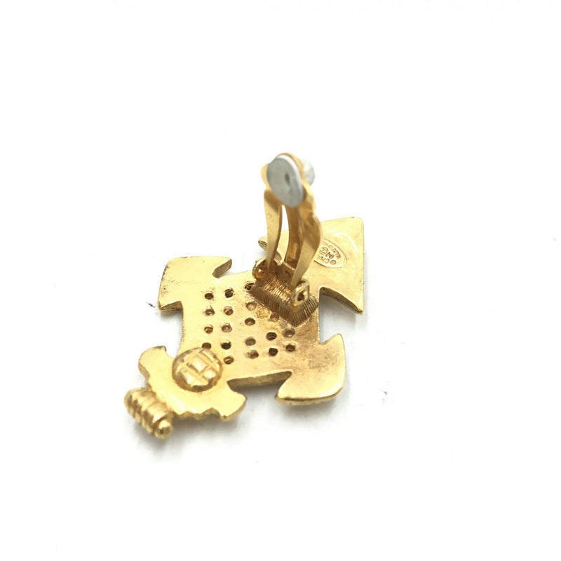 Chanel Coco Mark Earrings - Élégance Intemporelle