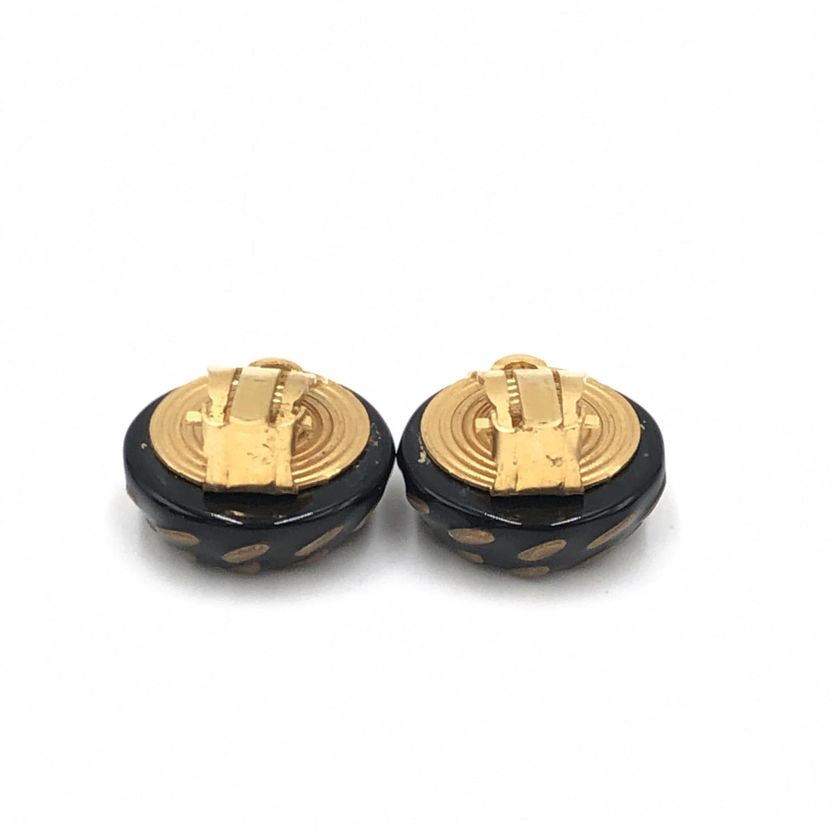 Chanel CC Button Clip-On Earrings - Élégance Intemporelle