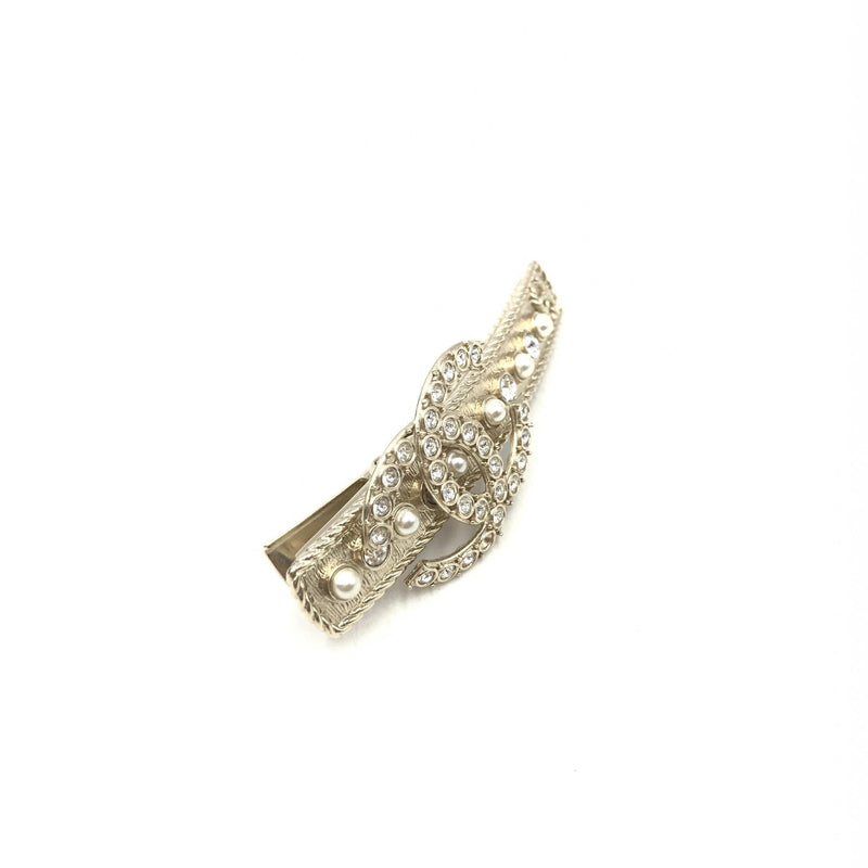 Chanel Crystal Pearl CC Hair Clip - Élégance Intemporelle