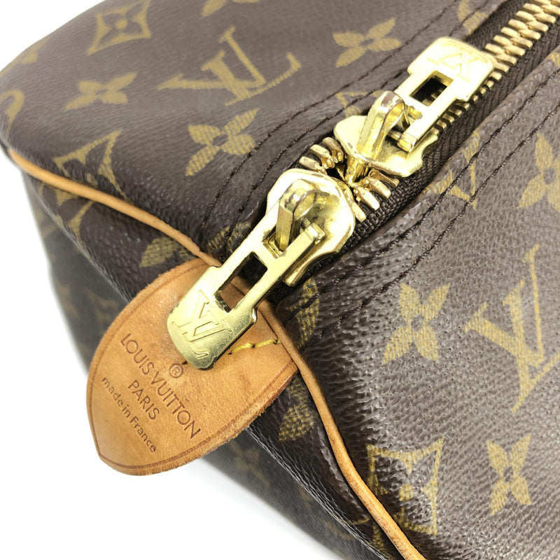 Louis Vuitton Monogram Keepall 55 Handbag - A Timeless Travel Essential