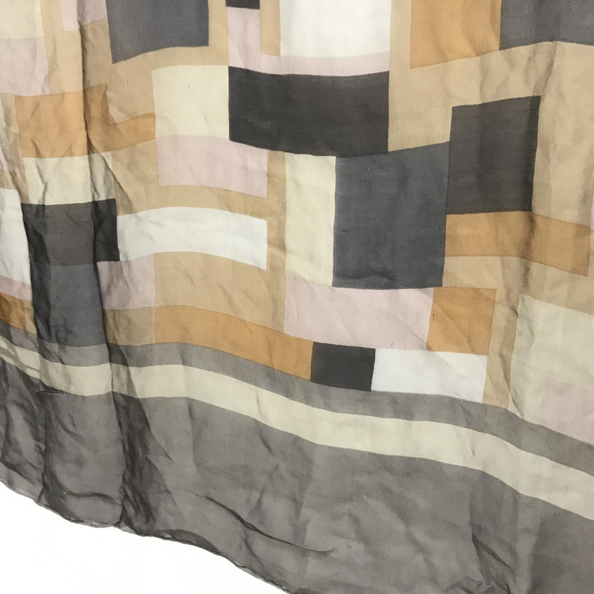 Salvatore Ferragamo Silk Scarf - Élégance Intemporelle