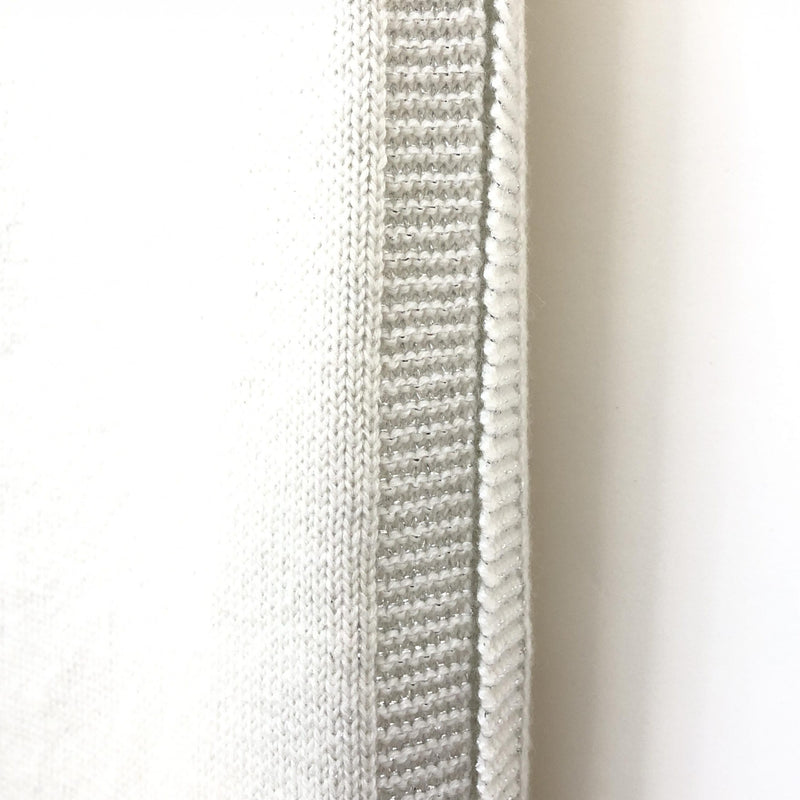 Chanel Scarf/Shawl in White Wool - A Timeless Classic