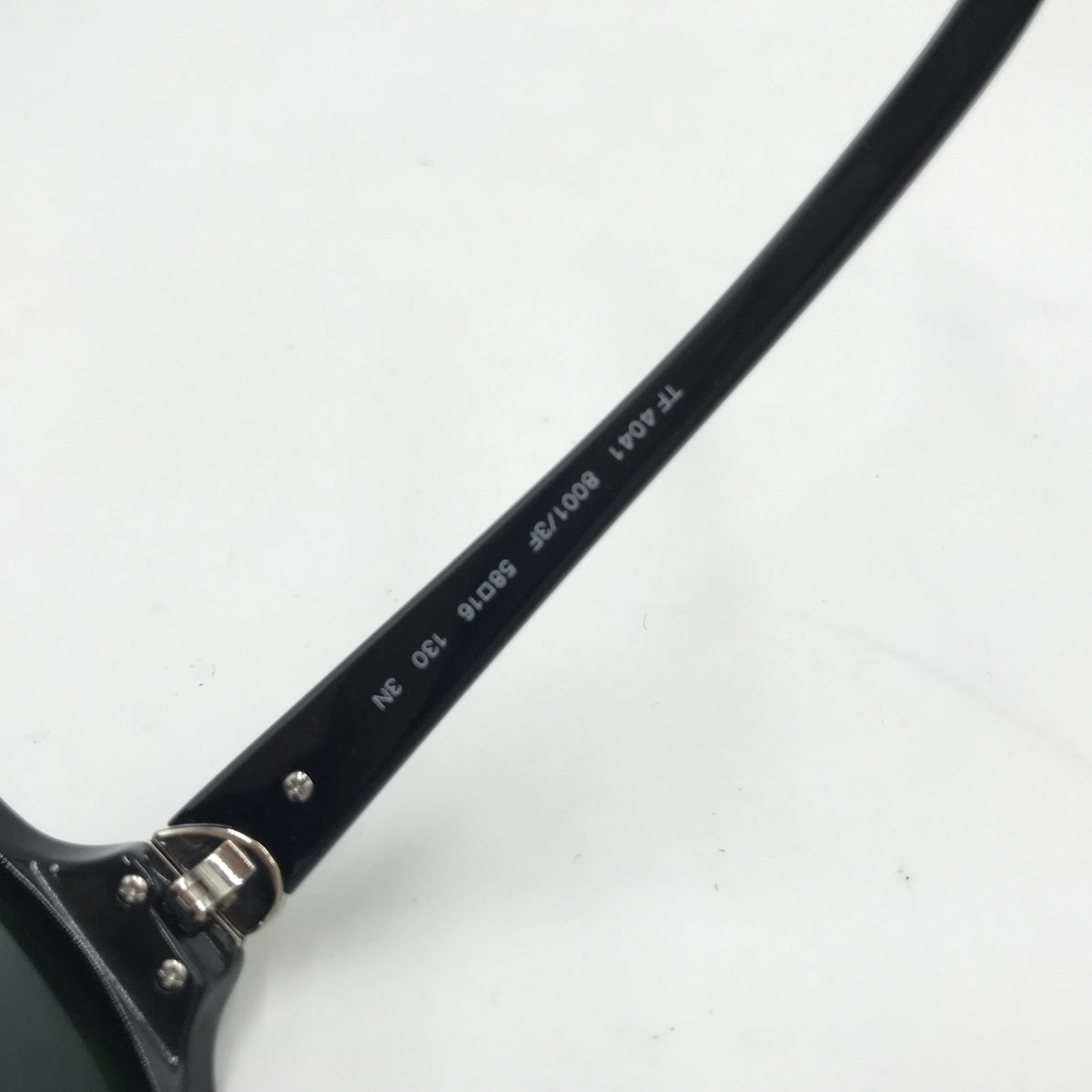 Tiffany & Co. Sunglasses - Élégance Noire en Plastique