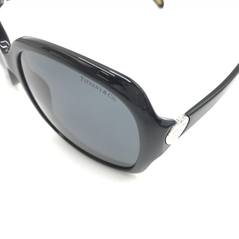 Tiffany & Co. Sunglasses - Élégance Noire en Plastique
