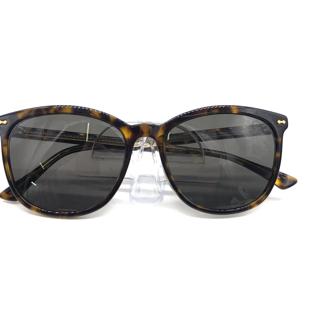 Gucci Tortoise Square Frame Sunglasses - A Timeless Accessory