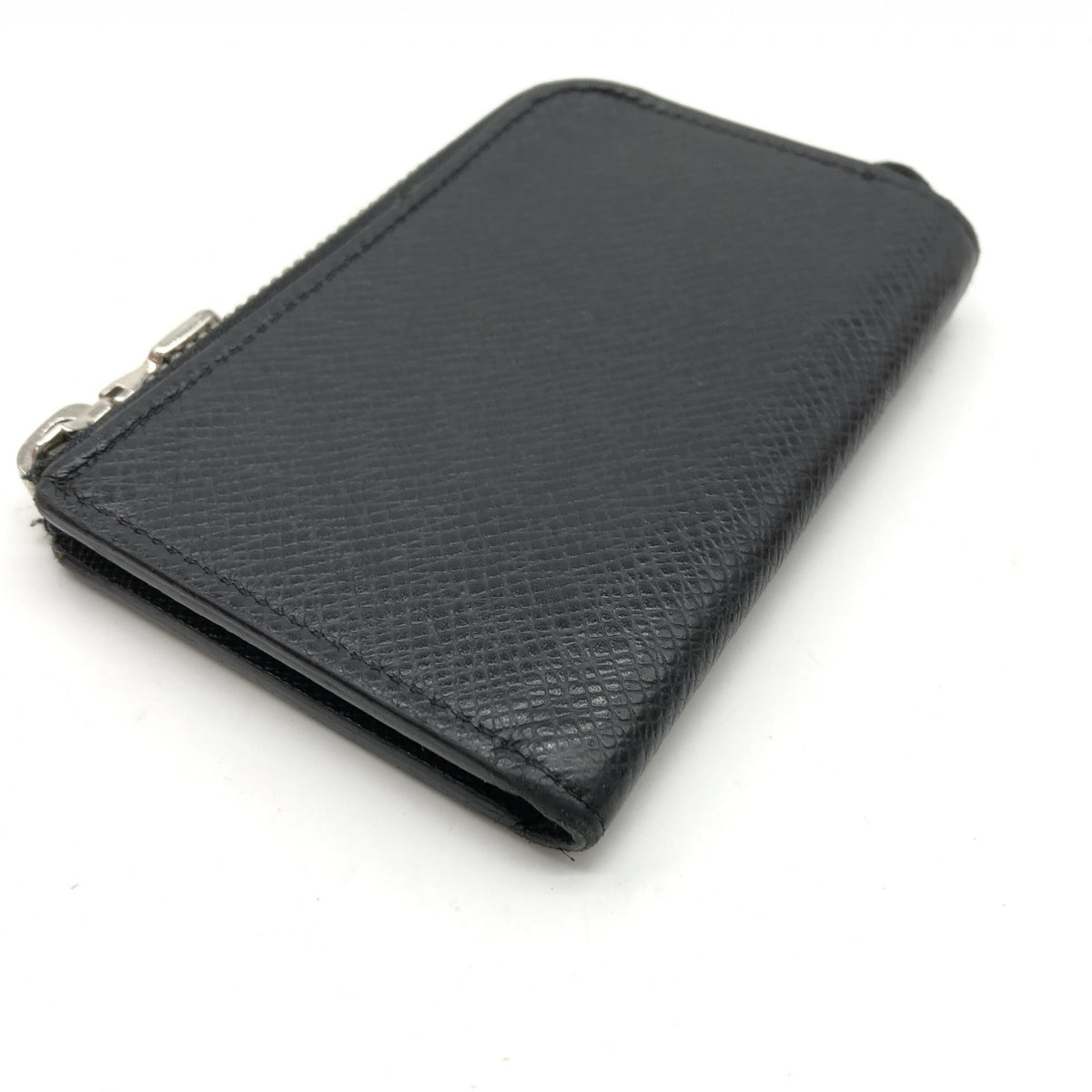 Louis Vuitton Taiga Zippy Coin Purse in Black - A Timeless Accessory