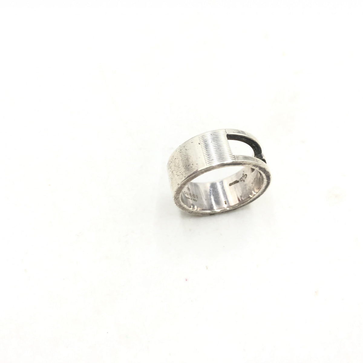 Gucci G Logo Ring - Élégance et Luxe Intemporel