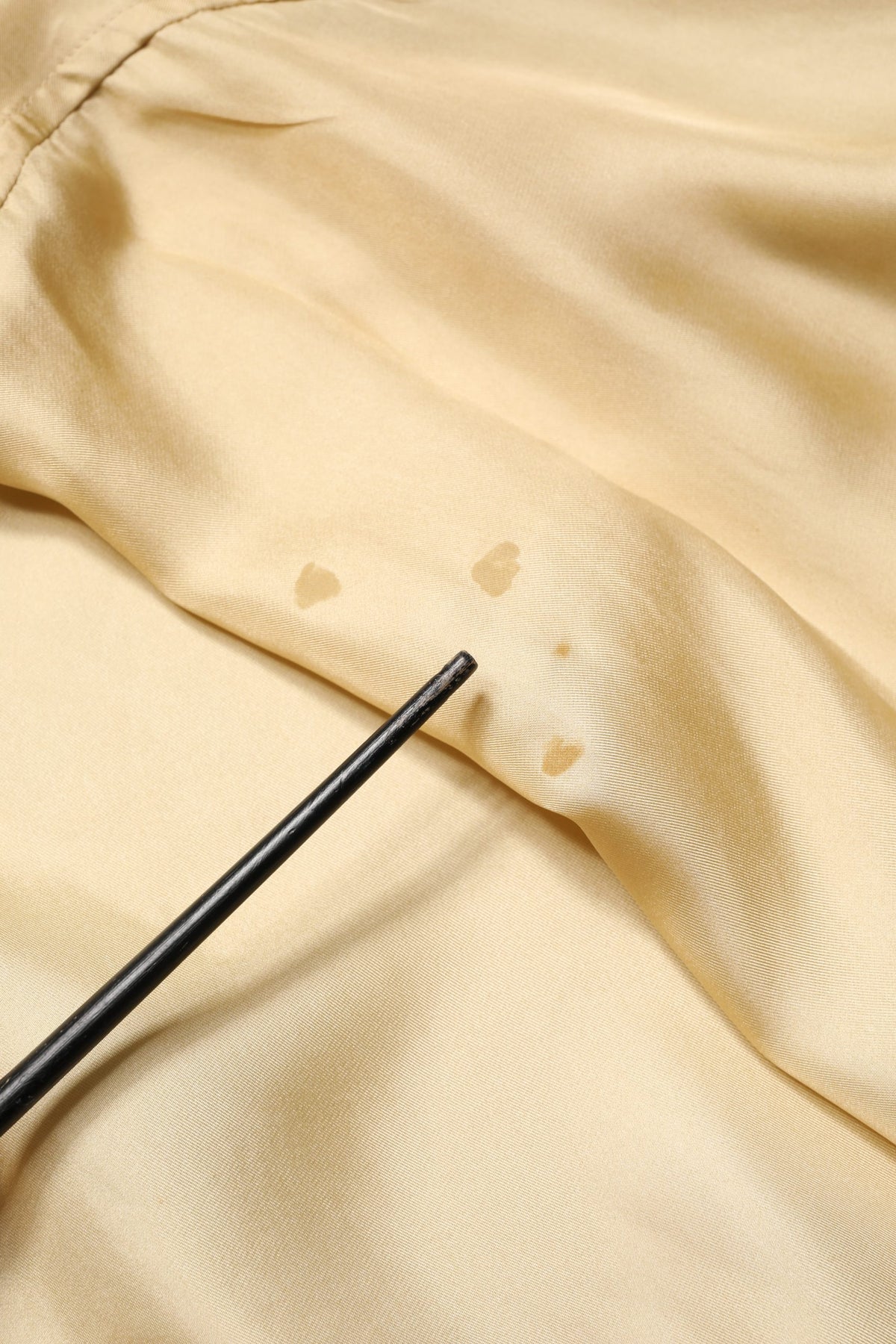 Chemise oversize Dolce &amp; Gabbana jaune en soie à boutons pour homme
