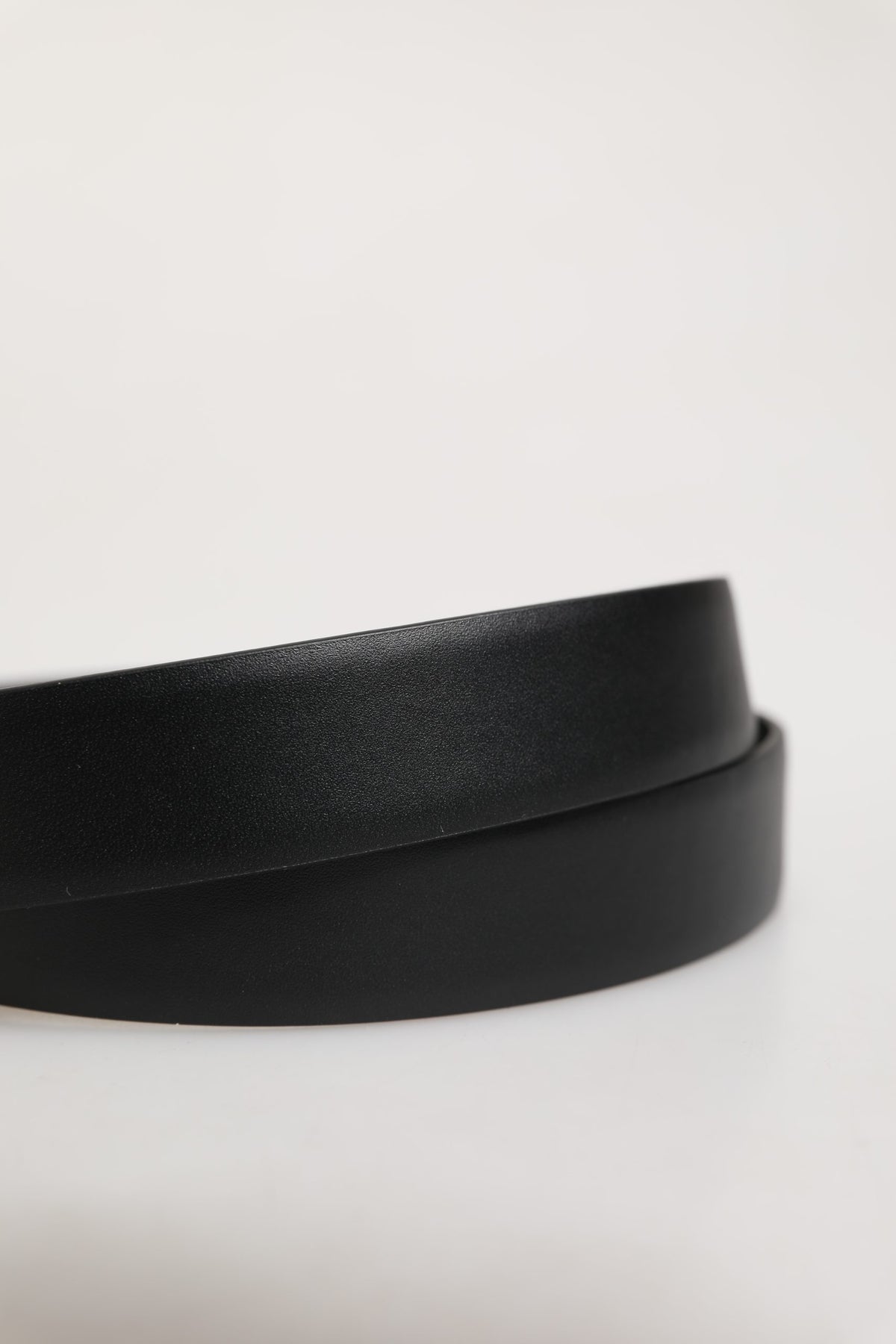Ceinture Dolce &amp; Gabbana pour homme, en cuir noir classique avec boucle en métal