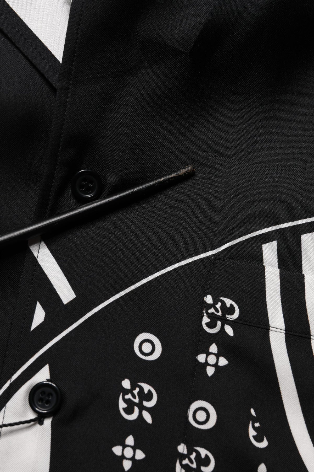 Chemise en soie noire à manches courtes imprimé logo Dolce & Gabbana