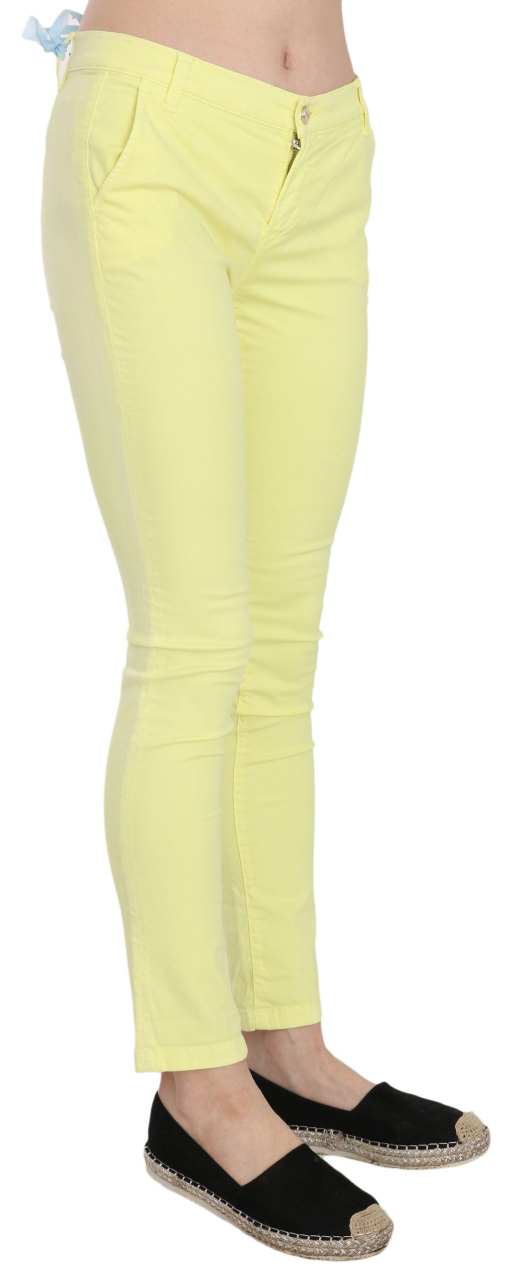 Pantalon slim décontracté en coton extensible jaune à taille basse de la marque PINKO.