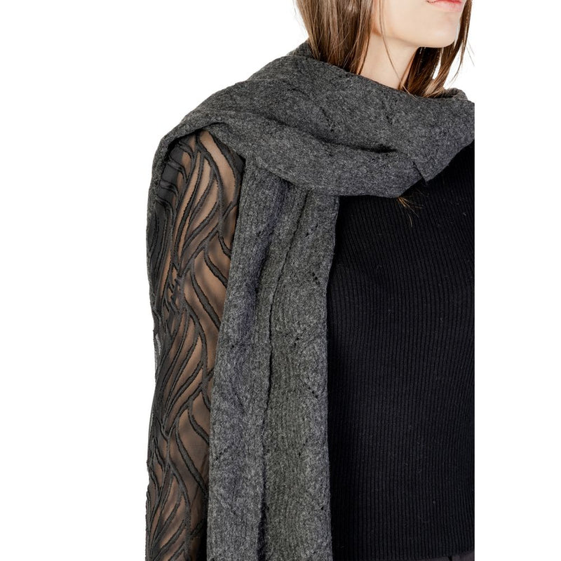 Only Gray Recycled Polyester Scarf - ONLAURORA STRUCTURED KNIT